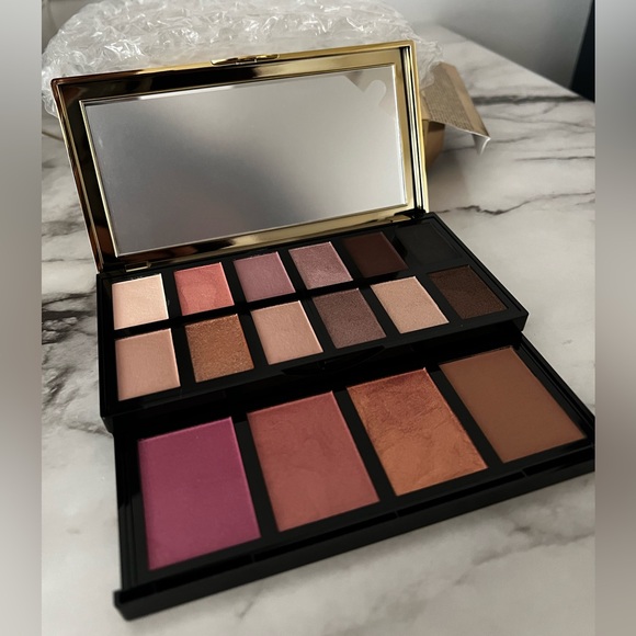 Lancôme Limited Edition Holiday 2022 Palette - Picture 4 of 8
